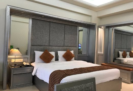 Club Mahindra Kandaghat Hotel Overview