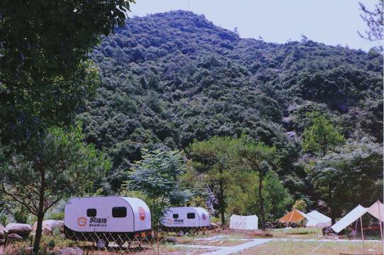 桐庐房拖拖帐篷房车营地