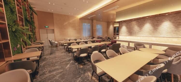 麗枫酒店(武汉极地海洋世界常青花园店)图片