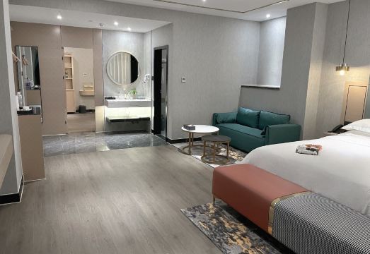 ‌BOFFIN Baifei Hotel (Zhenai Plaza, Tengzhou Railway Station)Hotel Overview