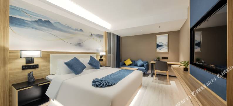 H+酒店(南京鸡鸣寺鼓楼地铁站店)图片