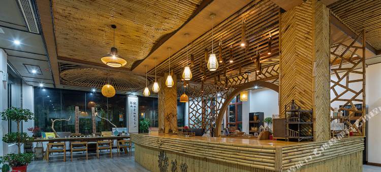 花筑·避世枫谷民宿(沁心园店)图片