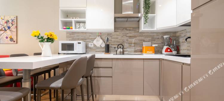 Pepi Modern by Mmega图片