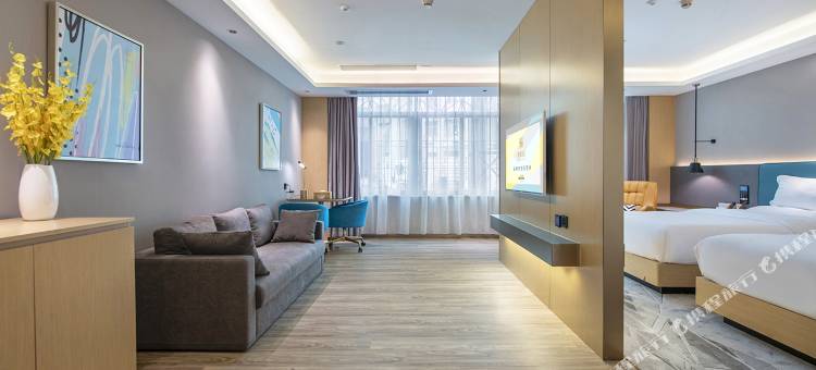 潮漫酒店(深圳宝安体育馆西乡地铁站店)图片