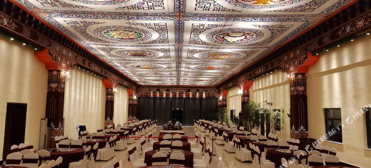 石渠香德尼玛大酒店图片