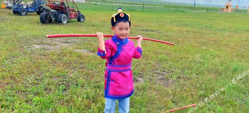 呼伦贝尔额尔古纳草原里部落民宿图片