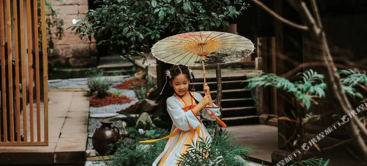 拾三戋南华宫私汤禅宿图片