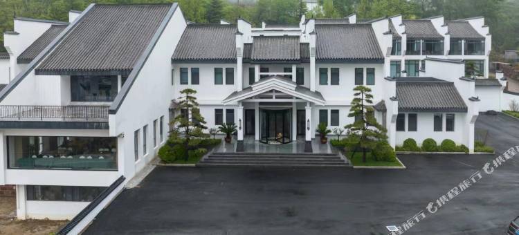 嶂石岩九峰假日酒店图片