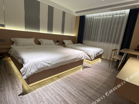 科右中旗丰鑫宾馆