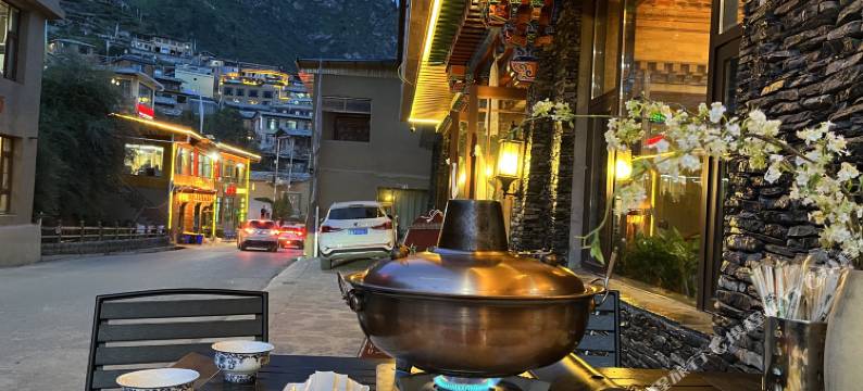 迭部扎尕那央民宿图片