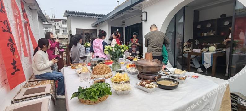 遇喜·山居民宿(洛邑古城丽景门十字街店)图片