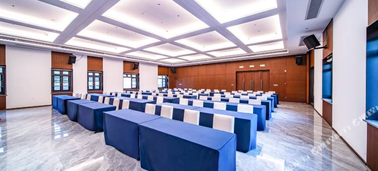 新昌山涧堂雷迪森怿曼酒店图片