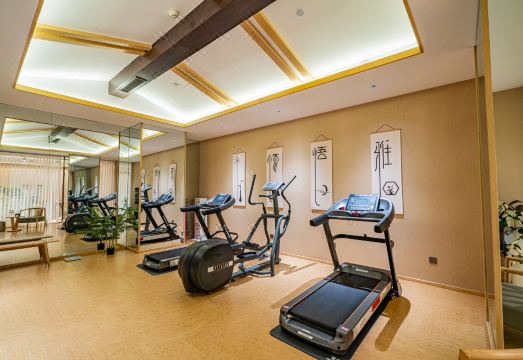 Jianguo Puyin Hotel (Shenyang Station Zhongshan Square Branch) Hotel Overview