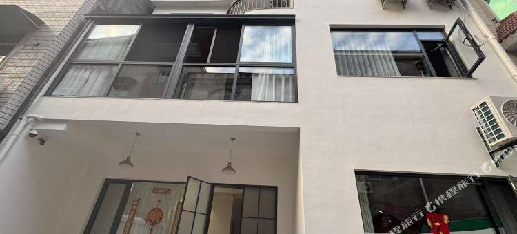皎物民宿(人民广场陶阳里景区店)图片