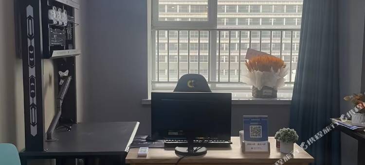 EZ电竞民宿(青岛中铁世博城店)图片