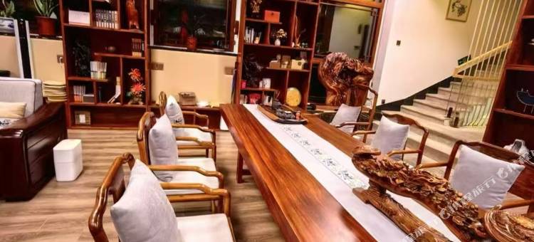 瀚月.山海居民宿(威海市政府北山路店)图片