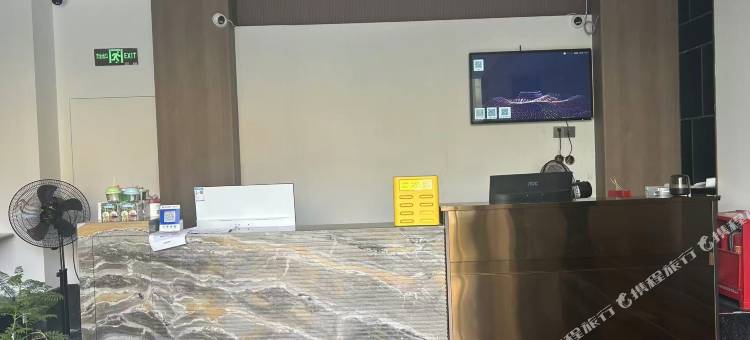 逸海假日酒店(汕头文光塔东山生活广场店)图片