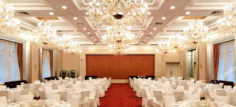 烟台东方海天归滨酒店(渔人码头景区第二海水浴场店)图片