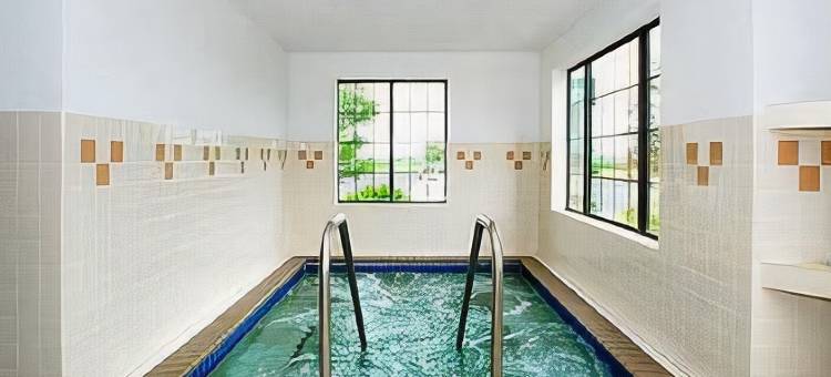 瓦通纳近医学中心舒适酒店(Comfort Inn Owatonna Near Medical Center)图片