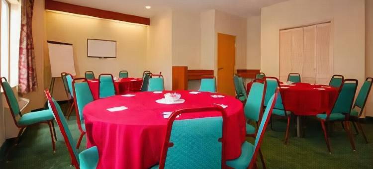 I-90 及阿什塔比拉区舒眠套房酒店(Sleep Inn & Suites Near I-90 and Ashtabula)图片