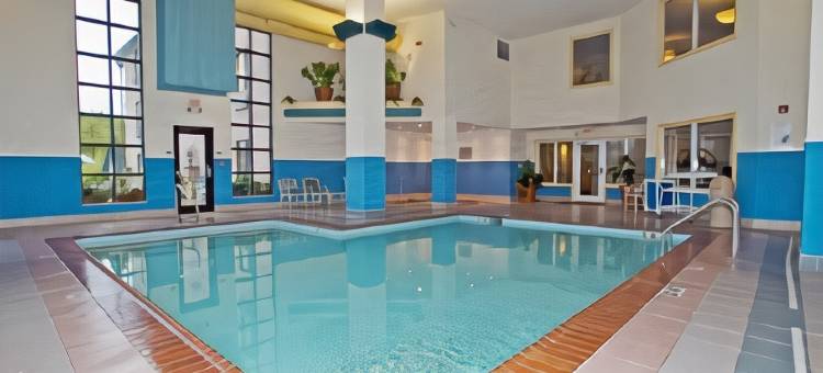 辛辛那提 I-275 凯艺套房酒店(Quality Inn & Suites Cincinnati I-275)图片