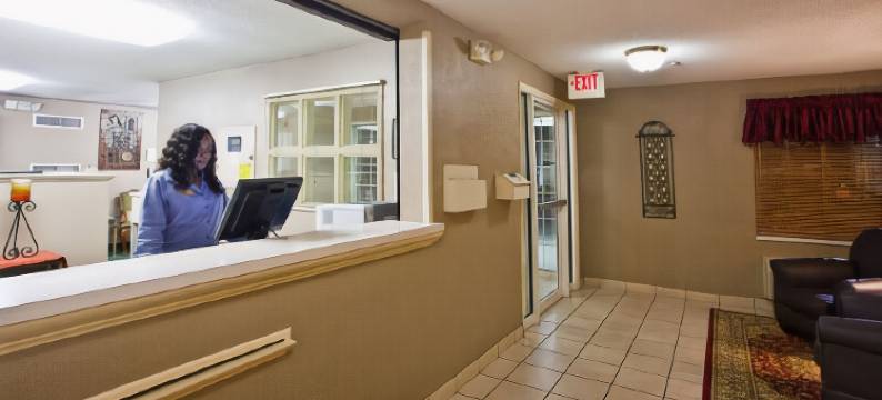 杰克逊维尔索尼斯塔简单套房酒店(Sonesta Simply Suites Jacksonville)图片