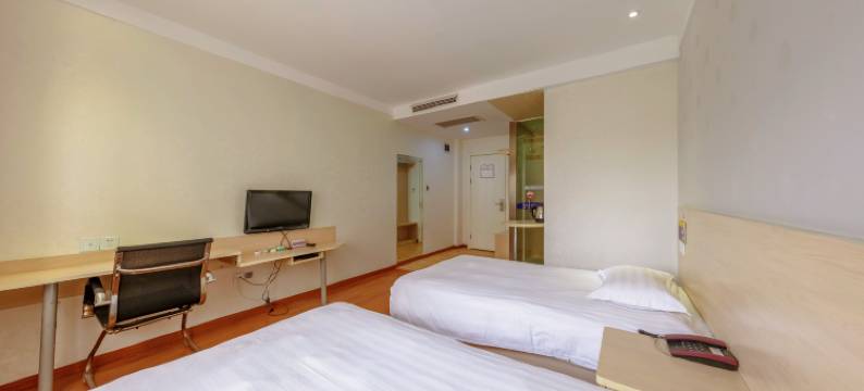 杭州蚕岛酒店(临平邱山大街地铁站店)图片