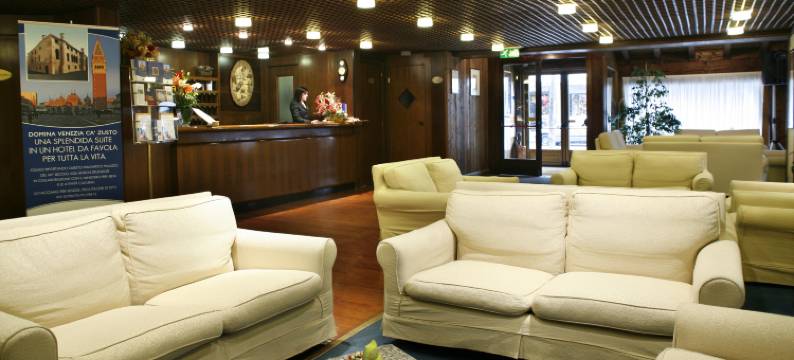 居美奥克斯库马耶酒店(Hotel les Jumeaux Courmayeur)图片