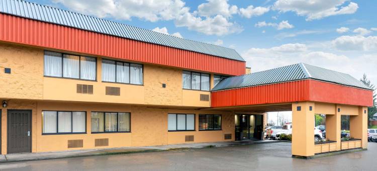 高贵林华美达酒店(Ramada by Wyndham Coquitlam)图片