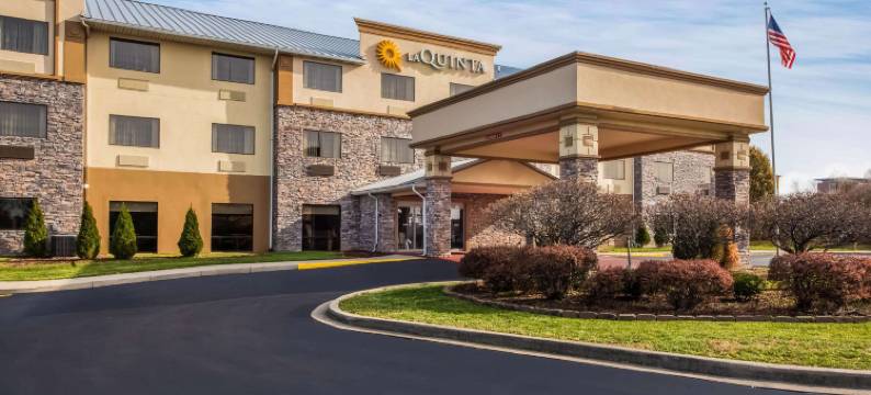 费尔伯恩赖特帕特森拉昆塔温德姆套房酒店(La Quinta Inn & Suites by Wyndham Fairborn Wright-Patterson)图片