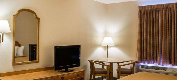 曼斯菲尔德贝尔维尔品质套房酒店(Quality Inn & Suites Bellville - Mansfield)图片