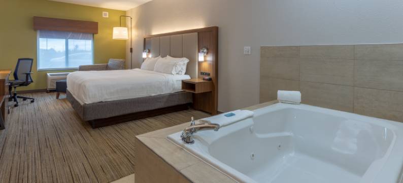 Holiday Inn Express 印第安纳波利斯 - 东南亚(Holiday Inn Express INDIANAPOLIS - SOUTHEAST by IHG)图片