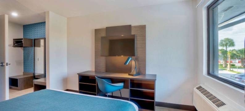 劳德代尔堡6号汽车旅馆(Motel 6 Fort Lauderdale, FL)图片