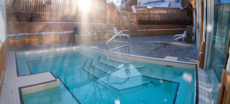 班福洛基山度假村(Banff Rocky Mountain Resort)图片