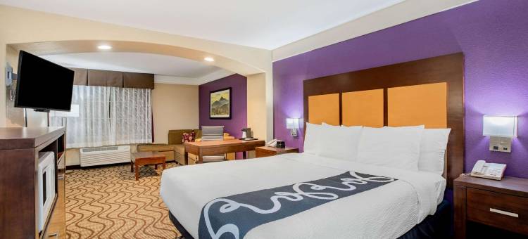 维克托维尔希斯皮里亚拉昆塔温德姆套房酒店(La Quinta Inn & Suites by Wyndham Hesperia Victorville)图片