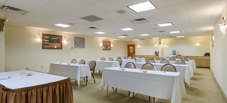 北安普敦品质酒店及套房-阿默斯特(Quality Inn & Suites Northampton - Amherst)图片