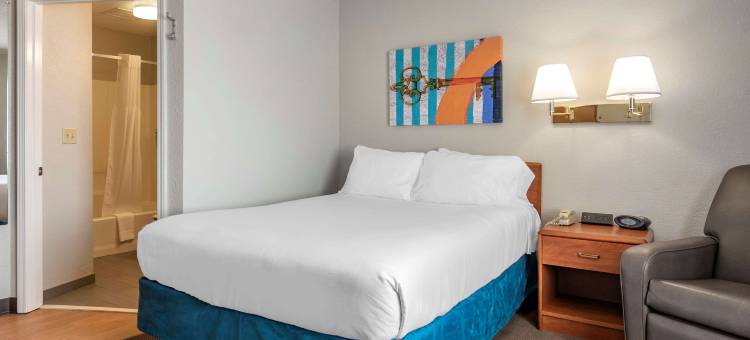 恩波里亚美茵斯坦套房酒店(MainStay Suites Emporia)图片