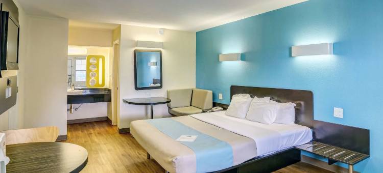 迪克森6号汽车旅馆(Motel 6 Dickson, TN)图片