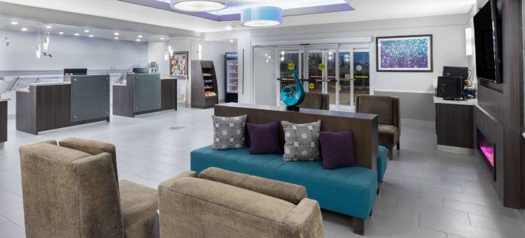 拉瓦卡港拉昆塔温德姆套房酒店(La Quinta Inn & Suites by Wyndham Port Lavaca)图片