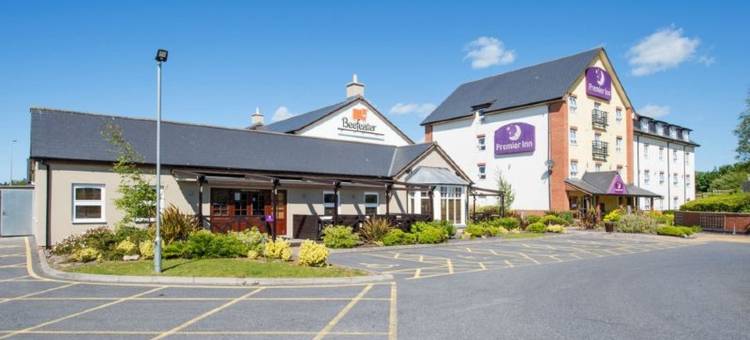 拉内利中心东普瑞米尔酒店(Premier Inn Llanelli Central East)图片