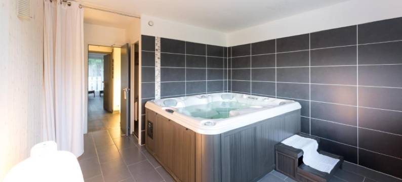 西部纬度酒店(Logis Latitude Ouest Hôtel Restaurant & Spa)图片