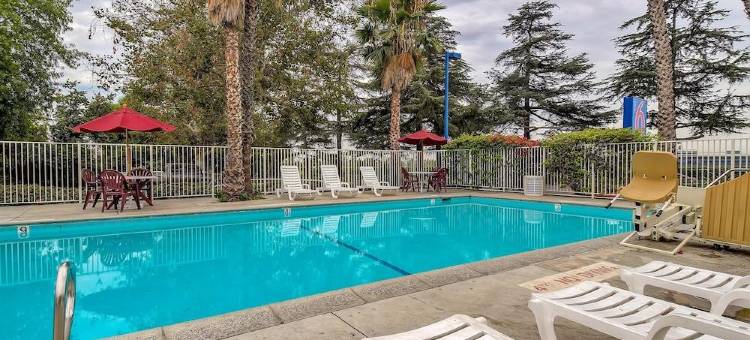 洛杉矶6号汽车旅馆 - 阿卡迪亚/帕萨迪纳(Motel 6 Arcadia, CA - Los Angeles - Pasadena Area)图片