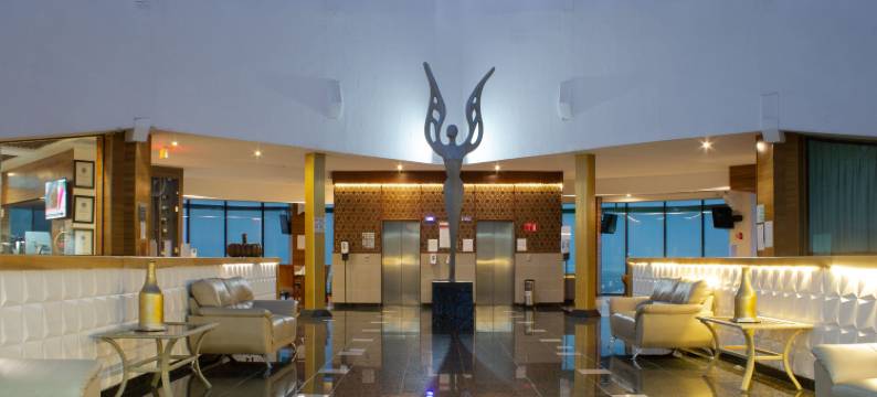 Holiday Inn 奎雷塔罗ZONA迪亚曼泰(Holiday Inn QUERETARO ZONA DIAMANTE by IHG)图片