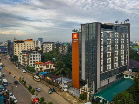 哈莱尼特特酒店