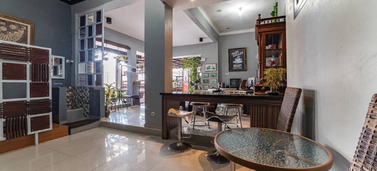 红多兹伊斯兰酒店-近玛琅RRI(RedDoorz Syariah Near Rri Malang)图片