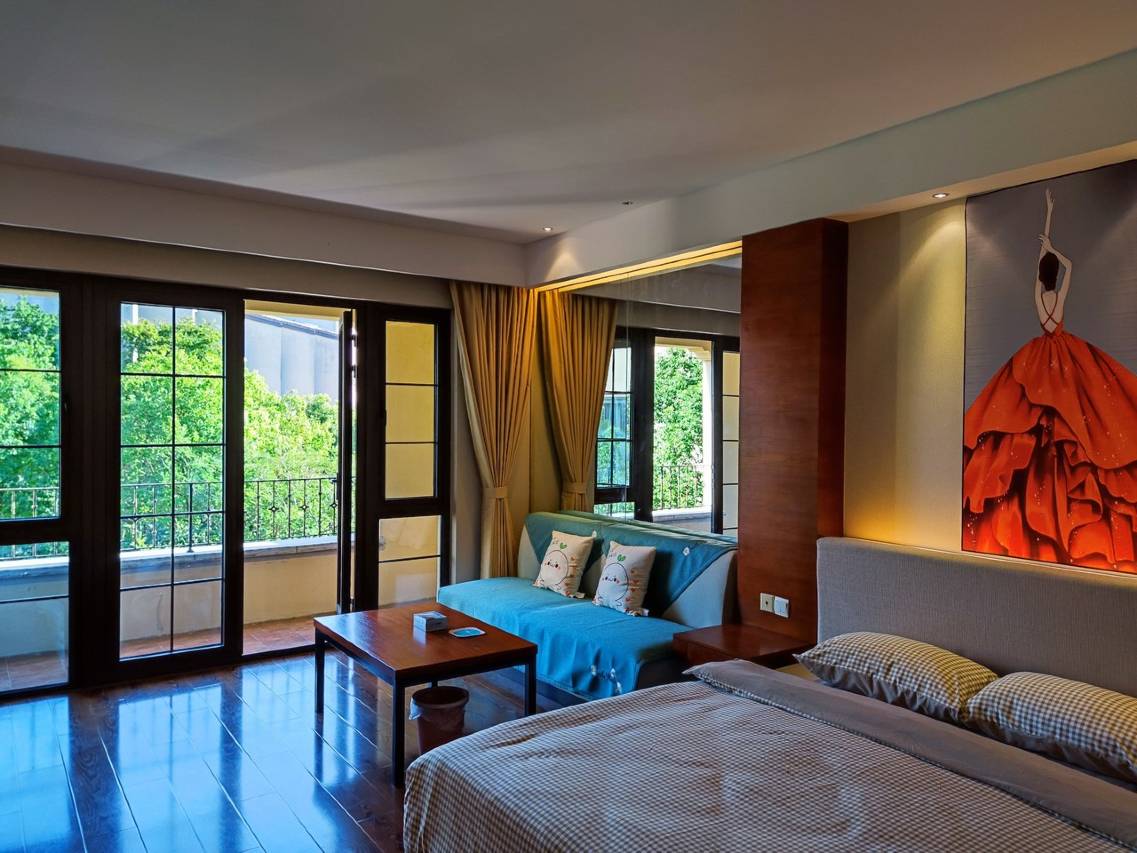 周游拾光公寓(黄奚公路分店)