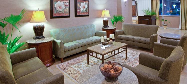 Holiday Inn 夏洛茨维尔- UNIV区(Holiday Inn Charlottesville-Univ Area)图片