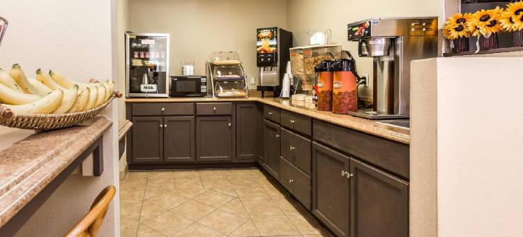 亚德金维尔温德姆戴斯酒店(Days Inn by Wyndham Yadkinville)图片