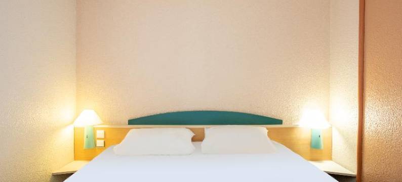 民宿酒店阿拉斯中心莱斯广场(B&B Hotel Arras Centre les Places)图片