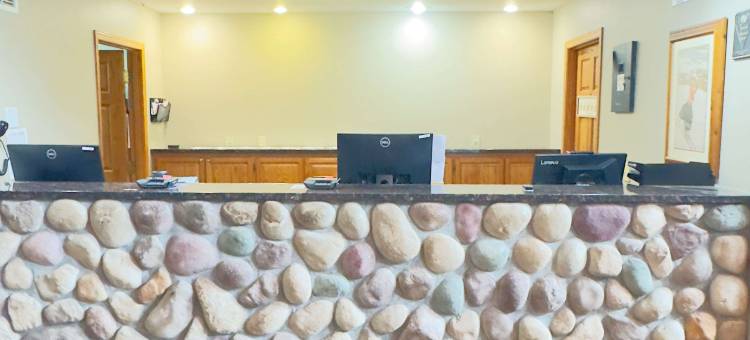 神灵山附近德卢斯套房酒店(Duluth Inn & Suites Near Spirit Mountain)图片